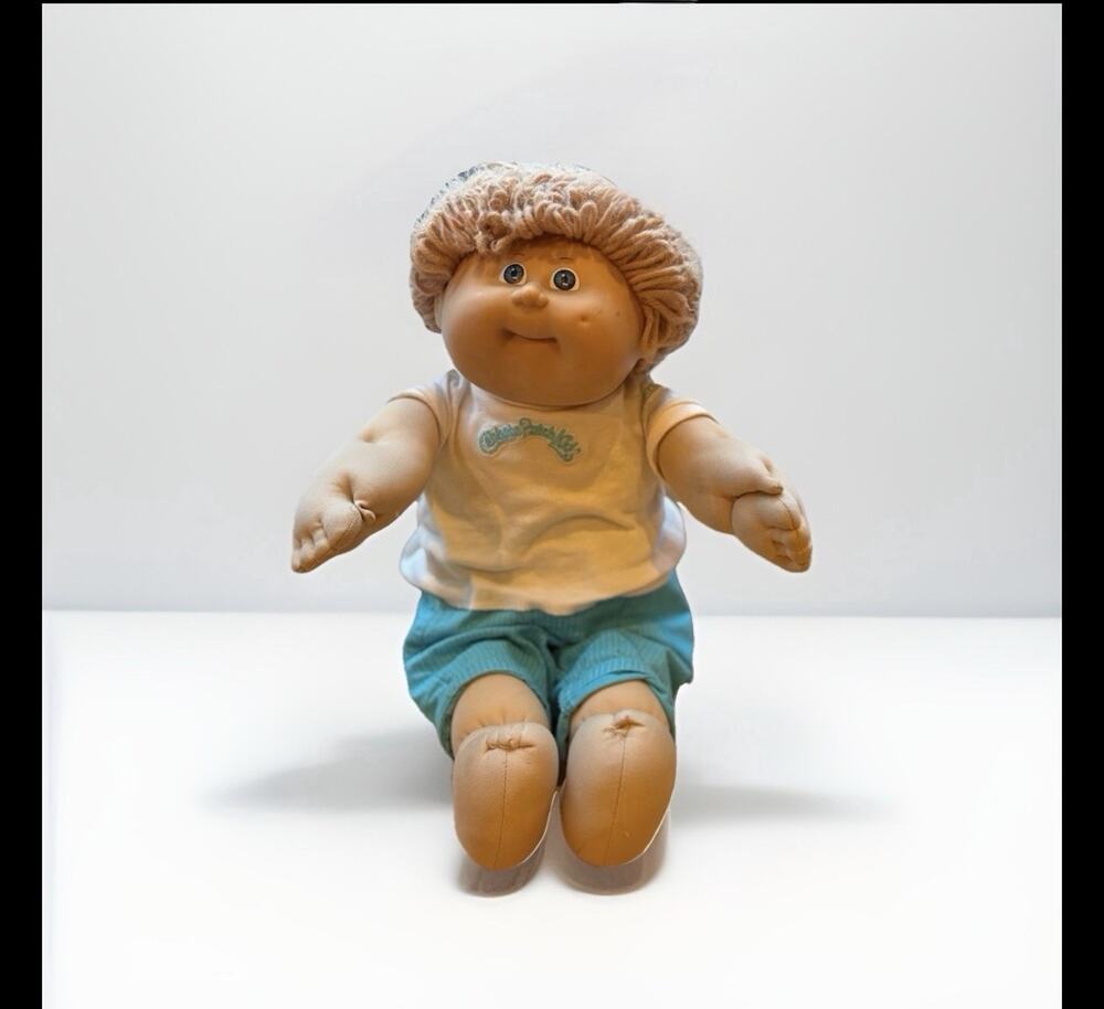 Vintage Cabbage Patch Kids Doll Blue Eyes Yarn Hair Xavier Roberts Signed